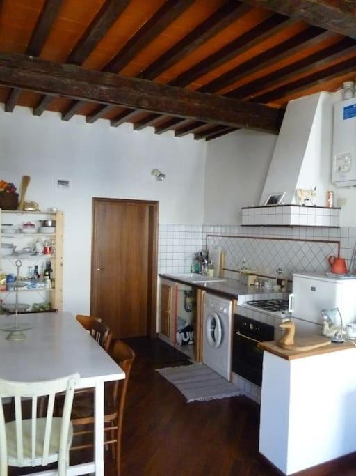 Romantic Apt In San Frediano Florenz Exterior foto